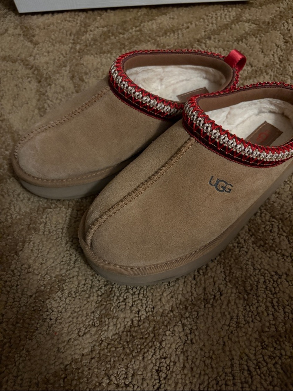UGG Tazz Slipper Tan Suede Slip-On Clog with Red Accent Trim - size 4Y, 5.5W